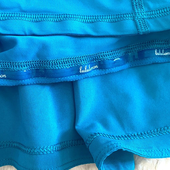 💙LULULEMON💙Pace Rival Skirt in Teal Blue. Size 10 regular. Like new condition. - Picture 11 of 12